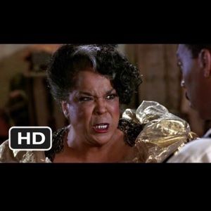 Meet your Posher, Latasha